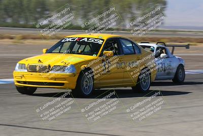 media/Oct-01-2022-24 Hours of Lemons (Sat) [[0fb1f7cfb1]]/10am (Front Straight)/